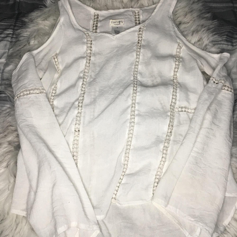 Contempo Cold Shoulder Long Sleeve Girls Small